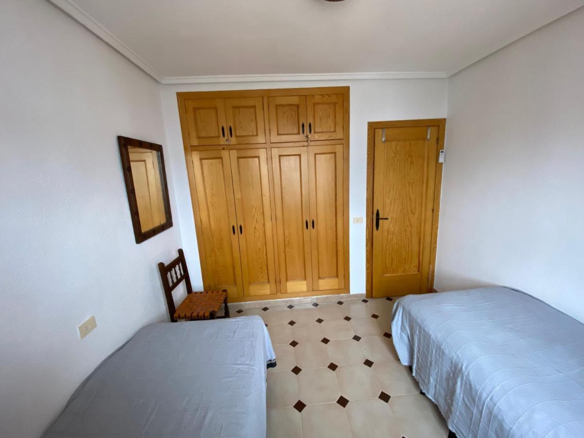 Orihuela Costa 2-Bedroom 1-Bath Renovated Vacation Rental On La Zenia Beach Exteriér fotografie